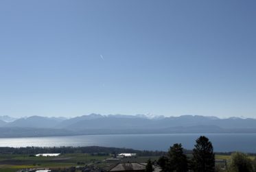 Villa d'exception neuve avec vue panoramique sur le lac
